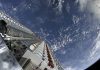 SpaceX собирается раздавать телефонную связь через спутники Starlink