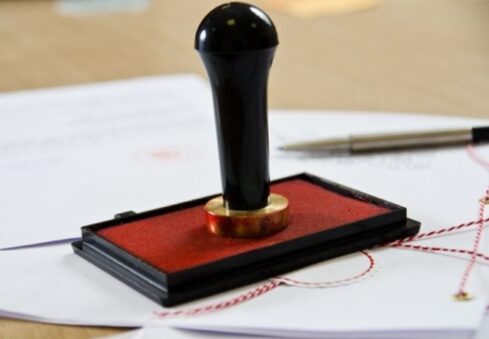 Допомога у вступі до польських вишів: переклад і нотаріальне засвідчення документів