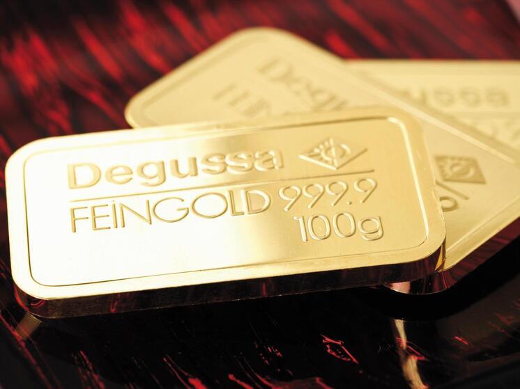 Почему золото бьет все новые рекорды подорожания: аналитик объяснил тенденцию