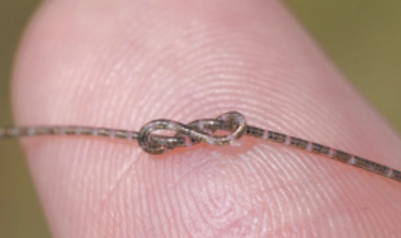 Китайские ученые представили чип в формате тончайшего волокна 