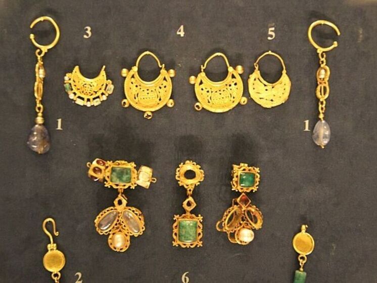 Минус грамм — плюс рубль: что происходит с ценами на золотые украшения