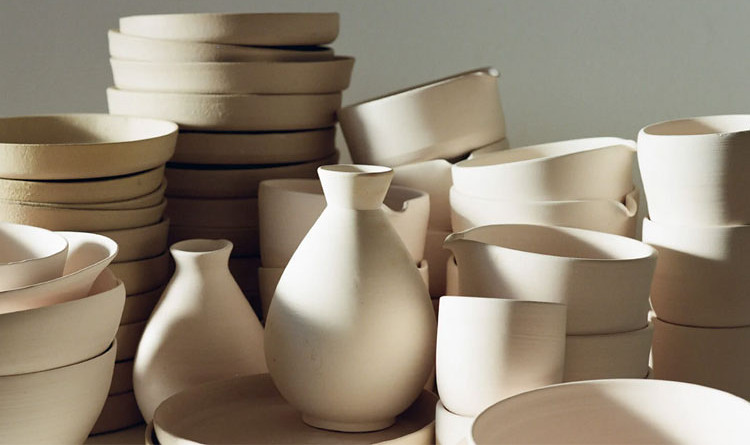 Во Владимире разработали керамику, которая сама покрывает себя глазурью 