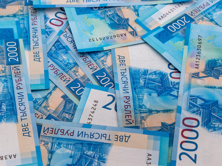 Новую выплату работающим родителям начнут назначать в День защиты детей