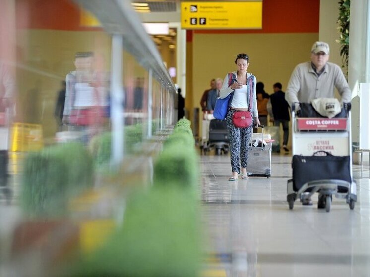 Беспоездный май: туристы из России массово отменяют поездки